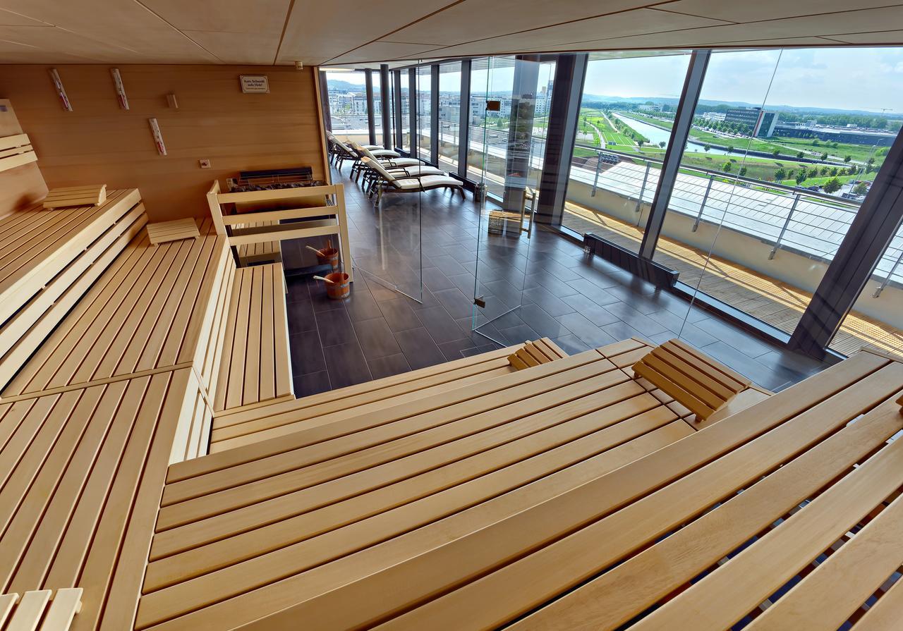 V8 Hotel Motorworld Region Stuttgart Boeblingen Exterior photo