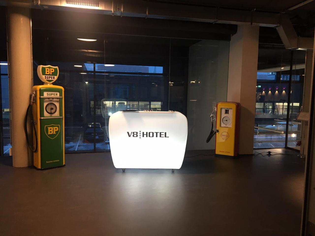 V8 Hotel Motorworld Region Stuttgart Boeblingen Exterior photo